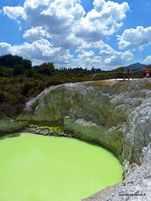 Lac vert -Wai-o-Tapu - Nouvelle Zélande